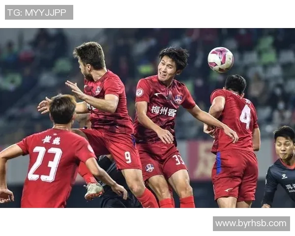 梅州足球新星崛起 助力球队冲击更高目标展现无限潜力