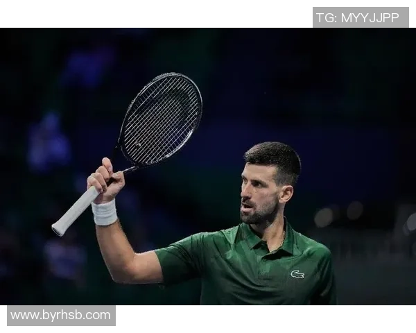 超模与足球球星的梦幻联动：时尚与运动的完美融合